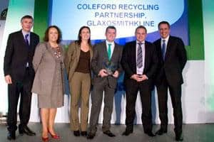 (l-r) Steve Eminton; Stephanie Dalton, head of recycling services, Valpak; representatives of Glaxosmithkline; Dermot Murnaghan