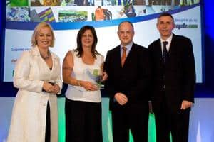 (l-r) Daisy McAndrew; Julie Rankine, Borders Council; Craig Robinson, procurement director, UPM-Kymmene Shotton; and Steve Eminton, letsrecycle.com