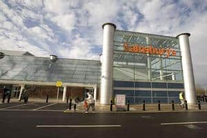 Facilities to recycle waste low-energy bulbs and portable batteries are set to be made available at up to 200 Sainsbury's stores by the end of January 2010