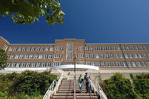 /photos/brightonuni.jpg