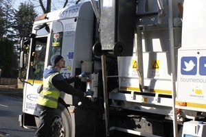 Businesses that sign up to the scheme will get a 140-litre bin for food waste