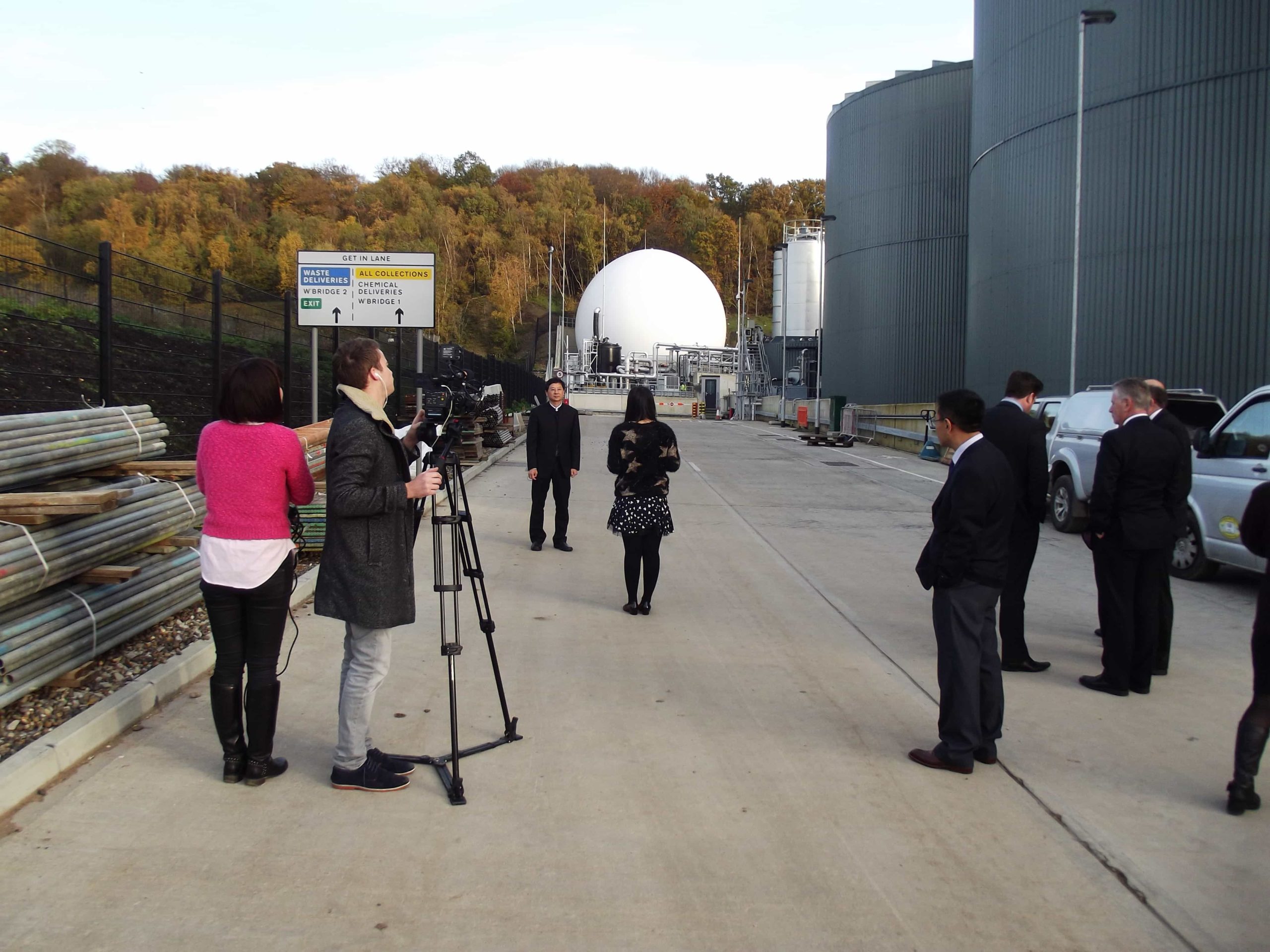 The Chinese Society of Environmental Sciences took a tour of the technology at Biffa’s West Sussex MBT facility in 2013