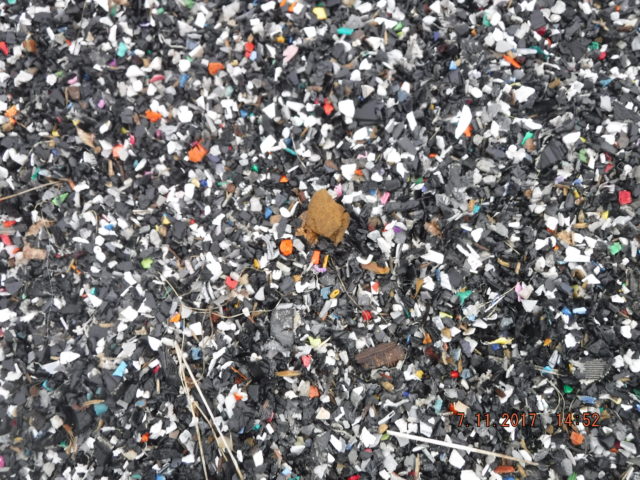 plastic granulate equestrian
