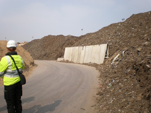 Waste, which included fragmentiser fluff, at Ward's Hallam Fields site posed a fire risk