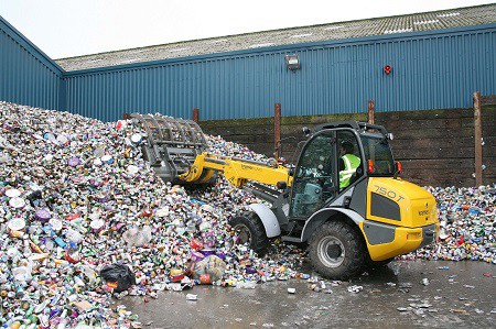 EH Hassell & Sons is a licenced dealer for Kramer wheeled loaders in the UK