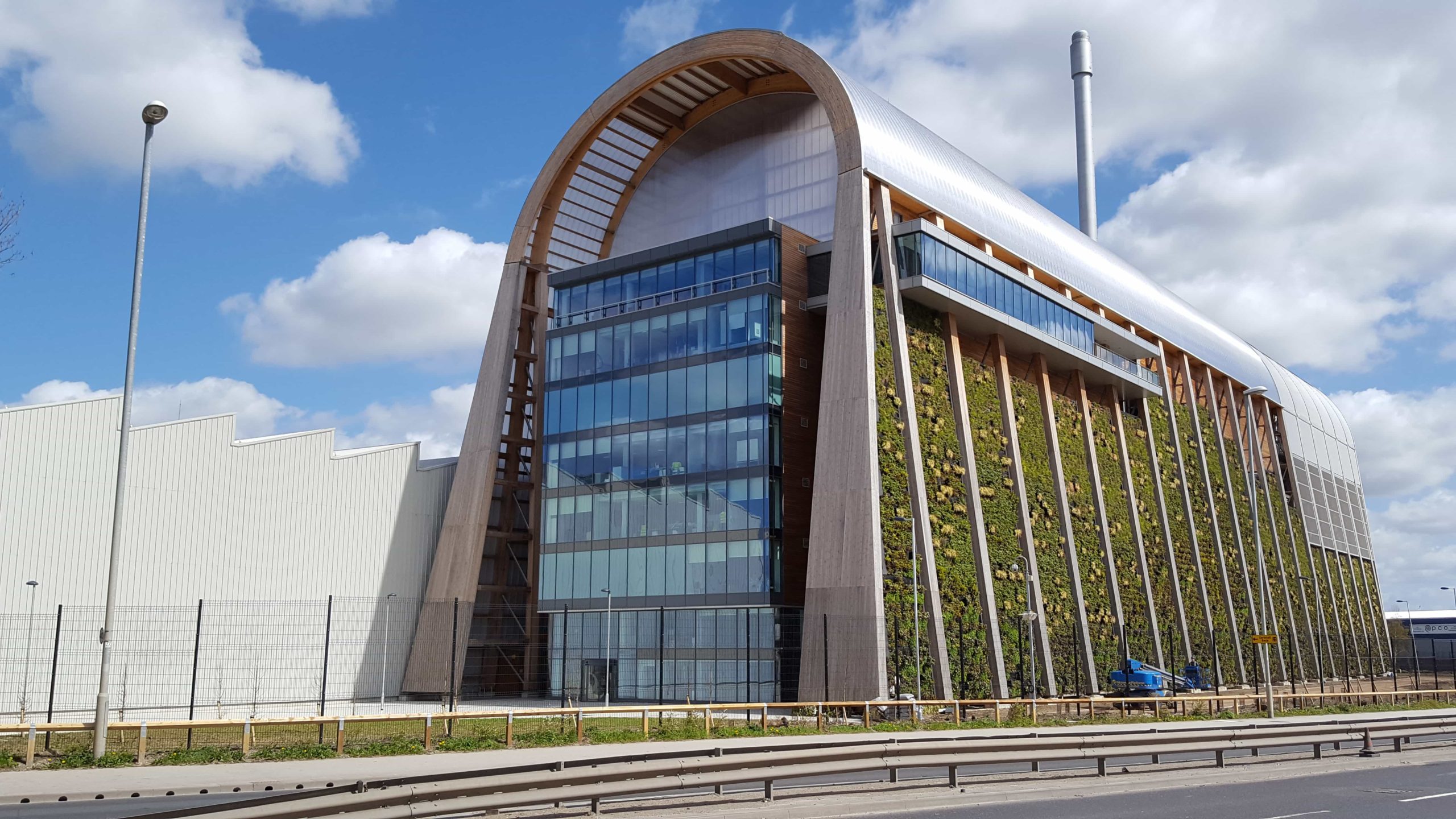 Leeds EfW plant completed ahead of schedule - letsrecycle.com