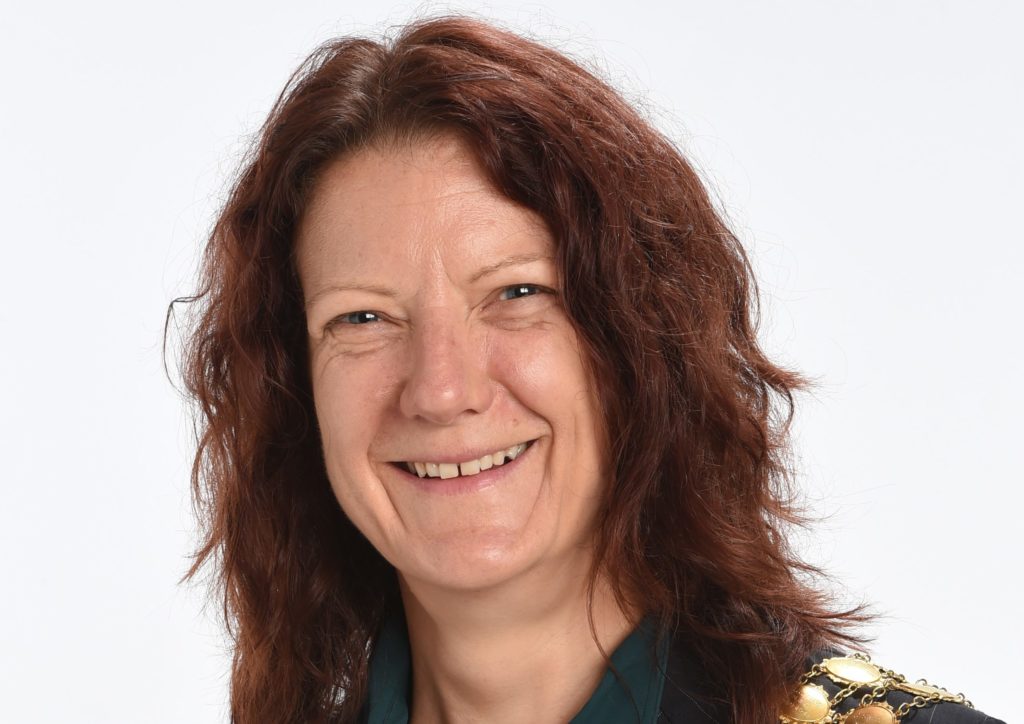 Defra to mandate Recycle Now mark for packaging in 2026