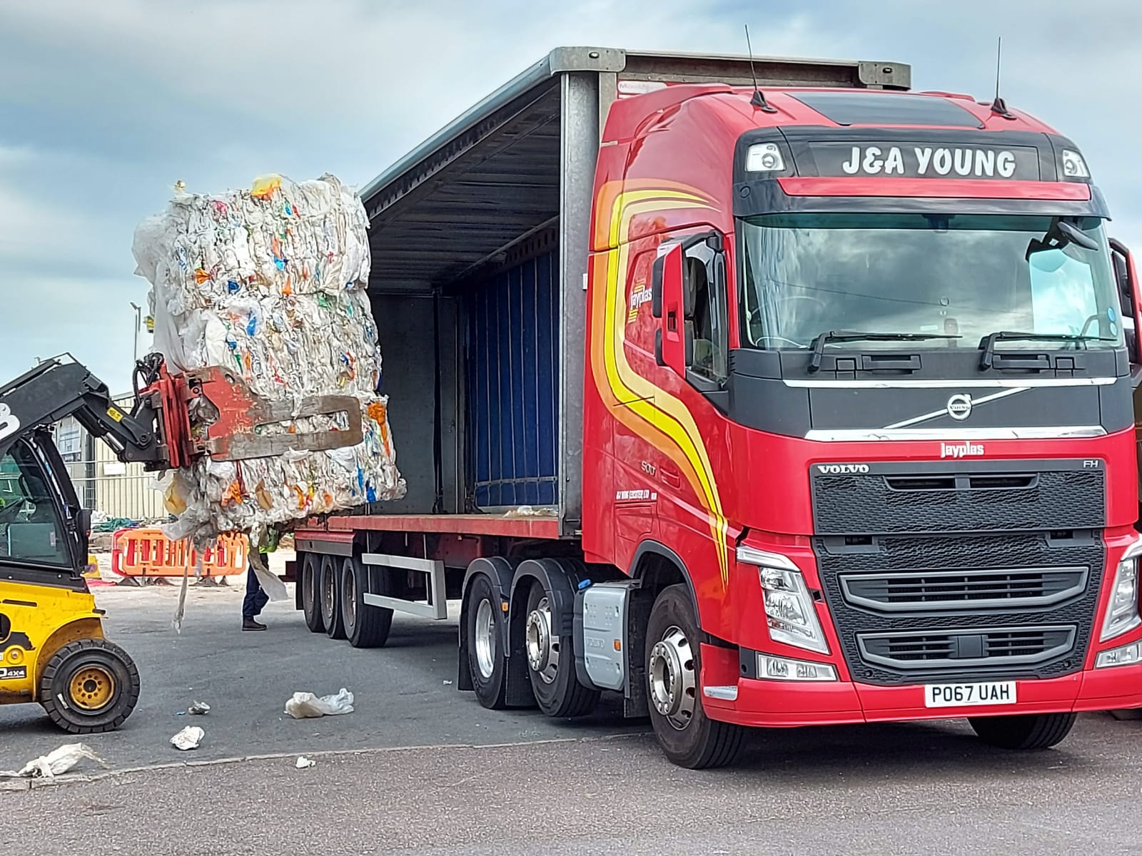 Jayplas partners with Exeter to recycle sacks