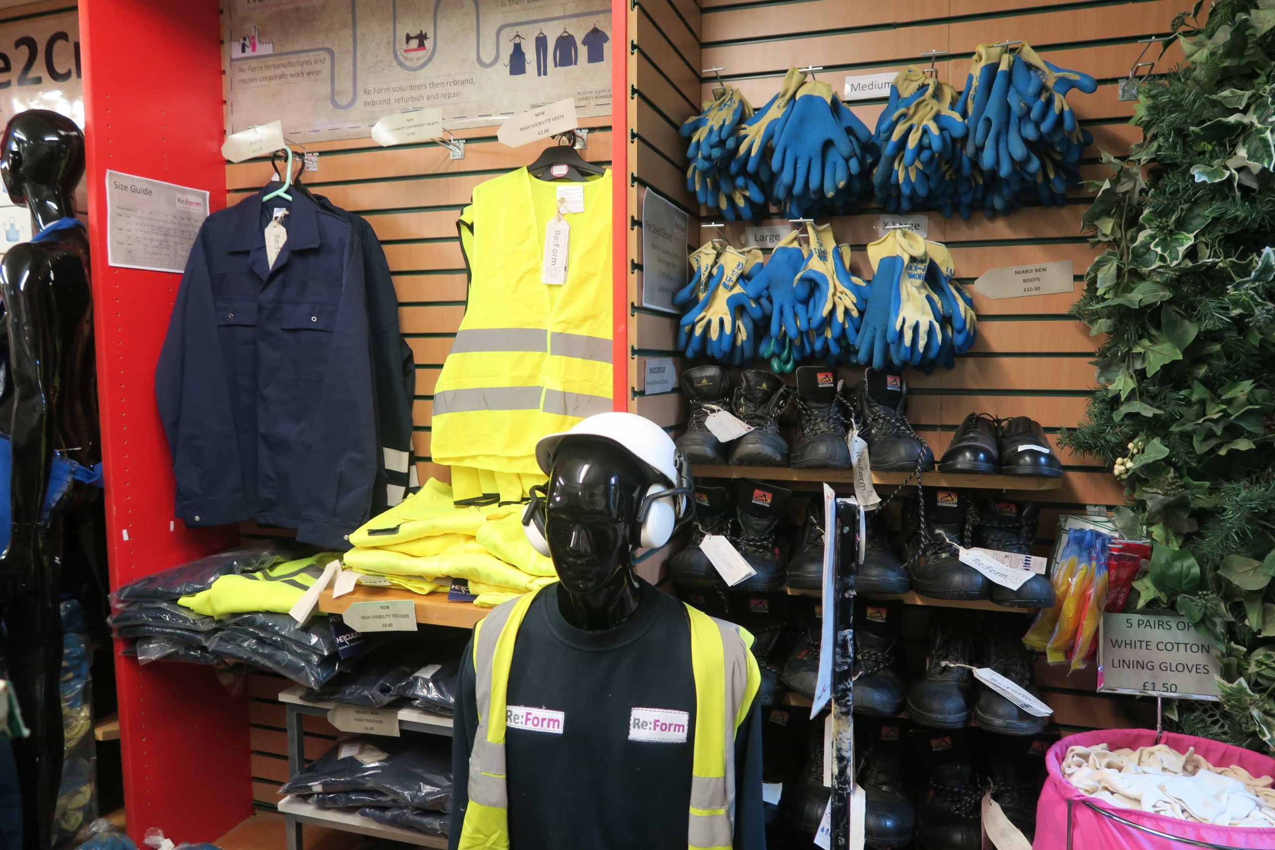 veolia-uniforms-3-good-ppe-is-donated-to-reuseful-charity