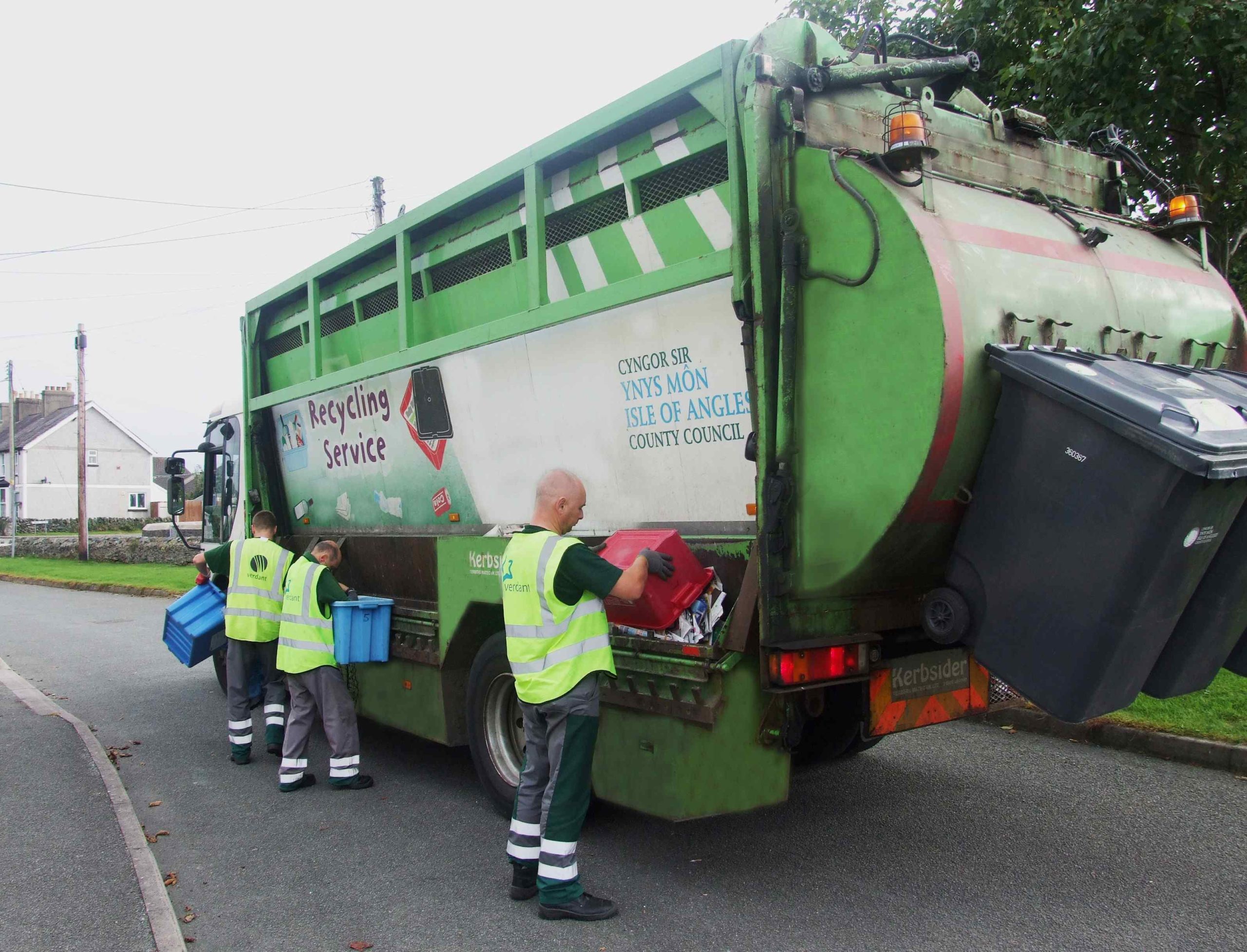 Anglesey achieved a recycling rate of 55% in 2014/15