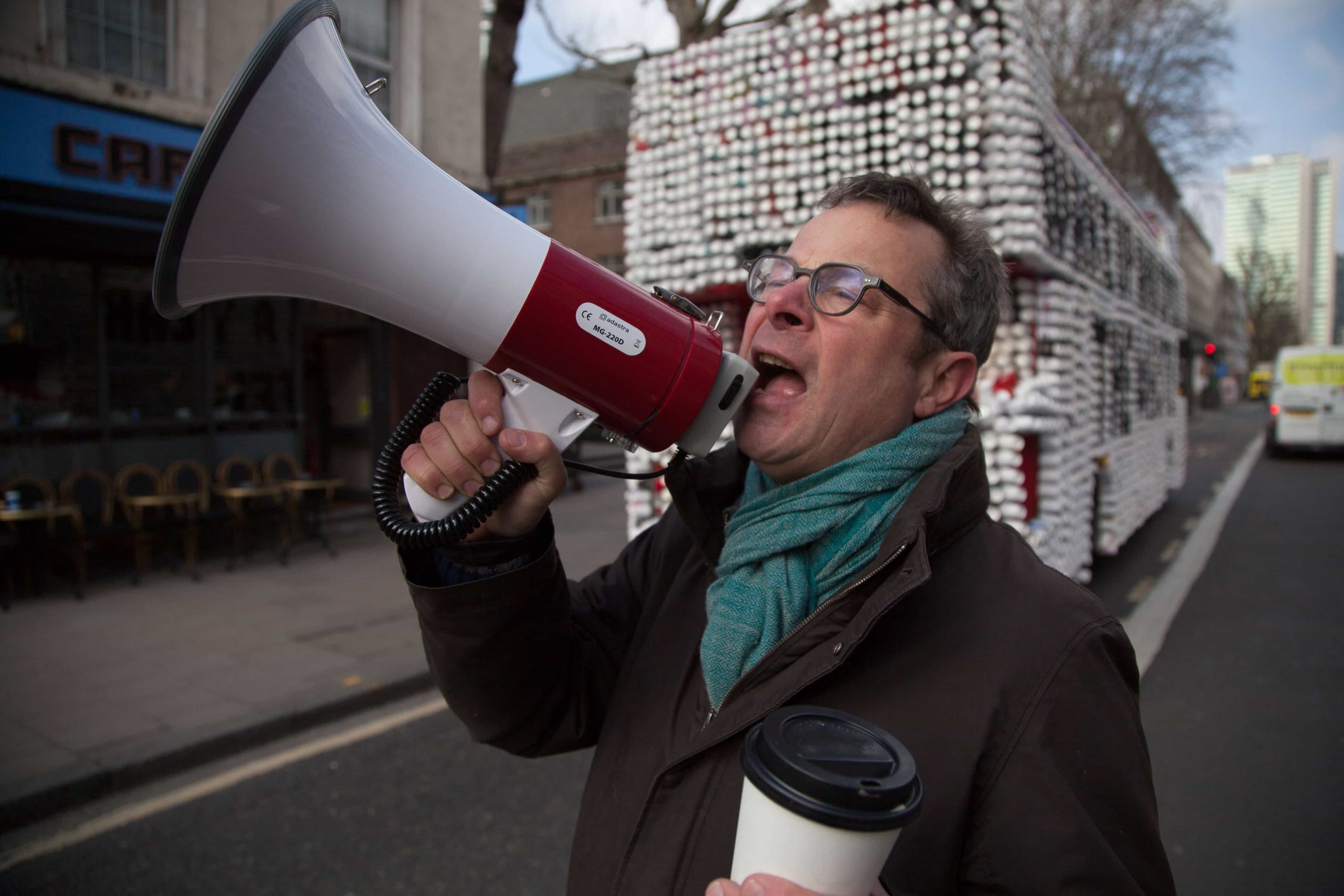 Hugh Fearnley-Whittingstall will confront coffee chain giants on their recycling policies in his 'War on Waste' documentary (C) Keo Films - Photographer: Gus Palmer