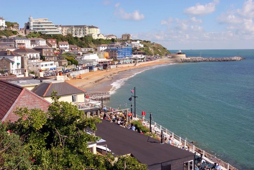 Veolia and Amey Cespa have been selected as the final two bidders for the Isle of Wight contract
