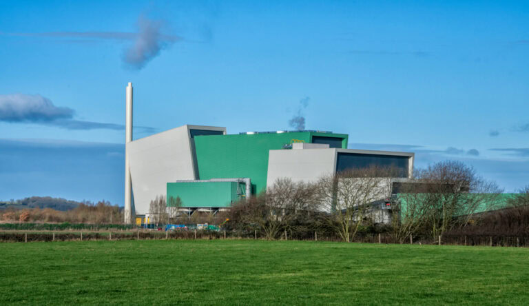 Environmental groups urge minister to tackle incinerator ‘lock-in’